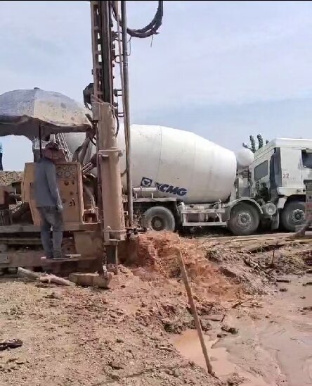 襄城区岩石井施工